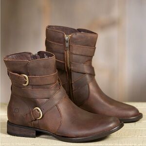 Born McMillan Waterproof
Leather Boots